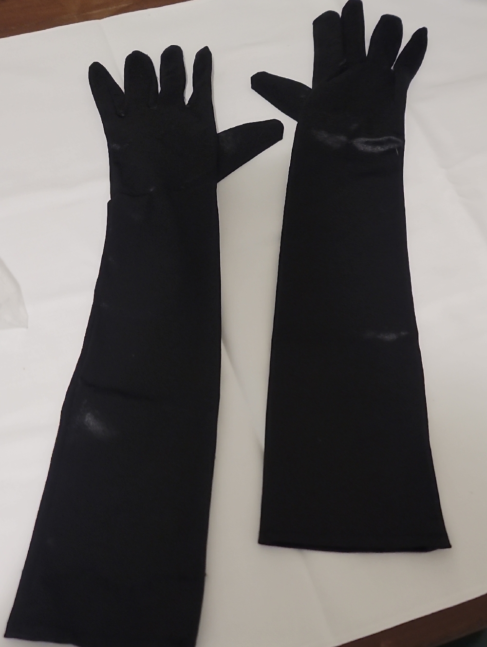 Black Silk Gloves - Picture 1 of 5
